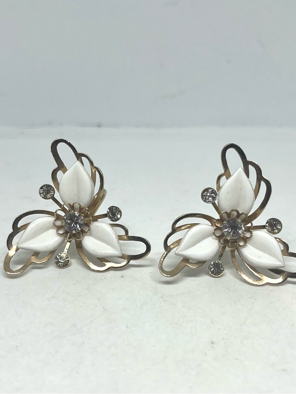 Gold-Tone White Flower Crystal Screw Back Earrings